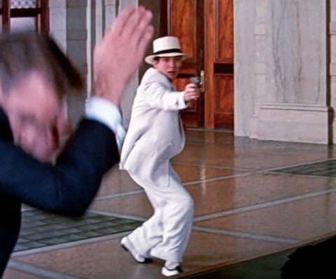 the-untouchables_billy-drago_white-suit-opening-fire-2416062