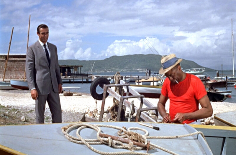 dr-no_sean-connery_light-grey-suit_mid-boat-bmp-3966751