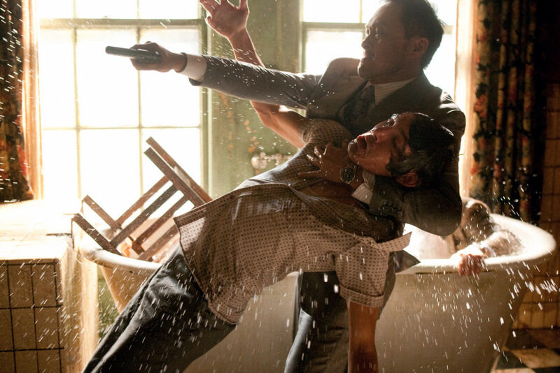 inception_ken-watanabe-gun-_c-2010-warner-bros-inc-1-2978871