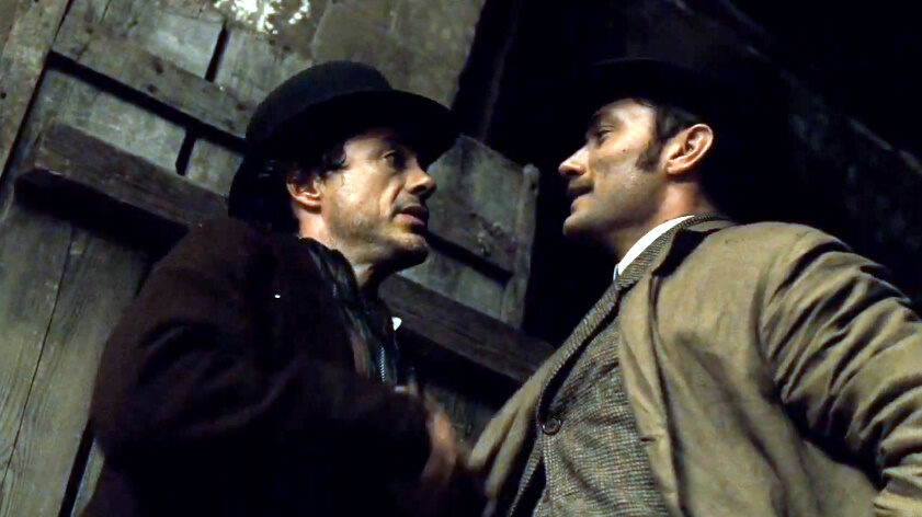 sherlock-holmes_robert-downey-jr-and-jude-law-shake-bmp-3093451