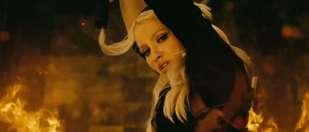 sucker-punch_emily-browning-flames-cap-bmp-9324360