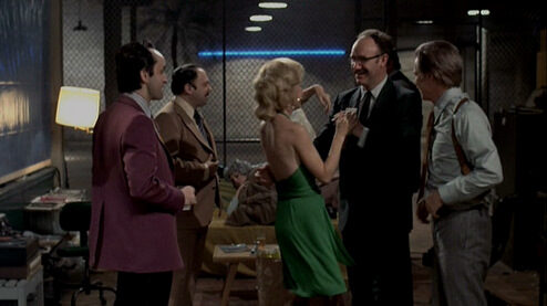 the-conversation_gene-hackman-suit-full_convention-after-party-7184563