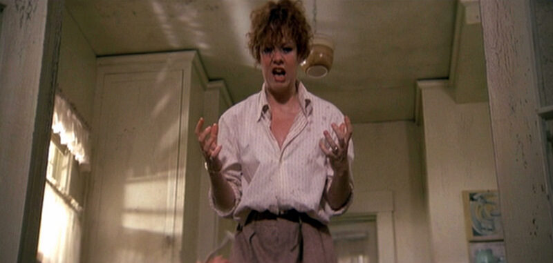 the-fortune_stockard-channing_nickys-clothes_screaming-bmp-6549040