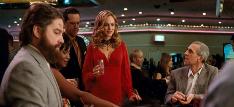 the-hangover_heather-graham_red-dress-bmp-2213395