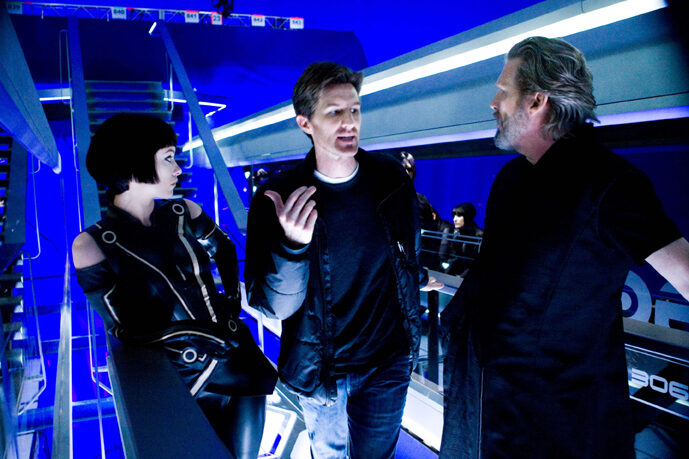 tron-legacy_production-3-1-8223642