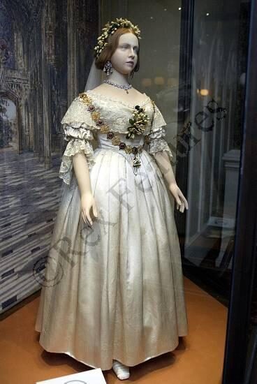 queen-victoria_real-wedding-dress1-2497429