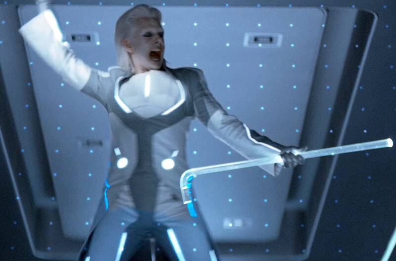 tron-legacy_michael-sheen-as-castor-cap-2-4349080