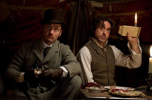 sherlock-holmes-2_jude-law-robert-downey-jr_first-offical-photo_image-credit-warner-bros-6323299