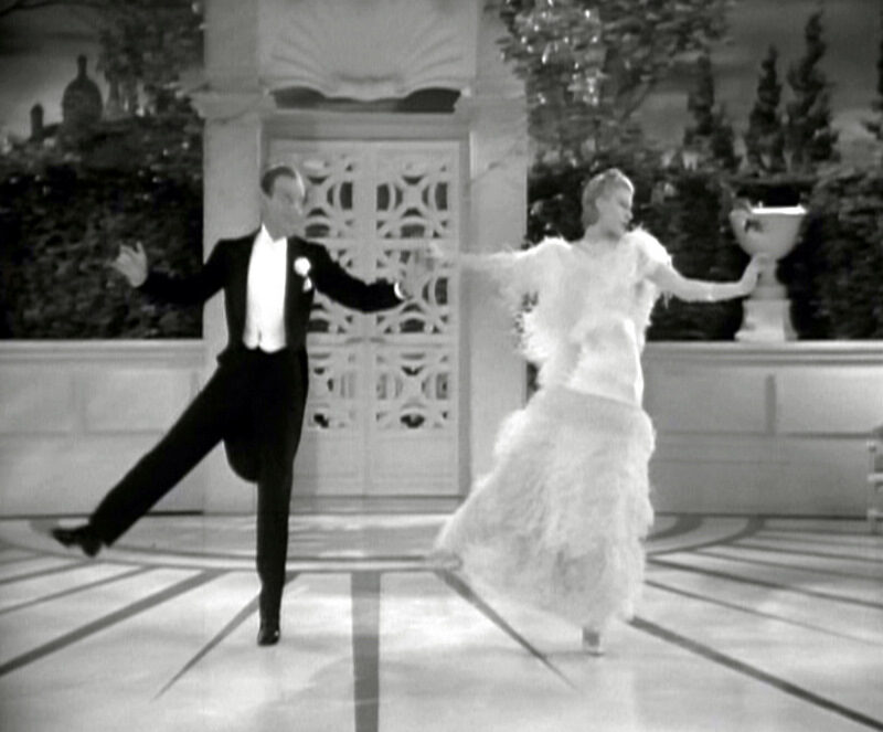 top-hat_ostrich-feather-dress_ginger-rogers_fred-astaire_side-by-side-bmp-5588163