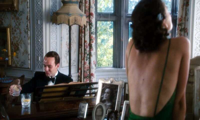 atonement_keira-knightley_green-dress_back-bmp-4617309