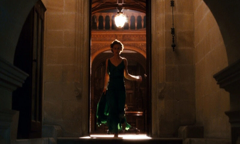 atonement_keira-knightley_green-dress_full-length-doorway-bmp-5066730