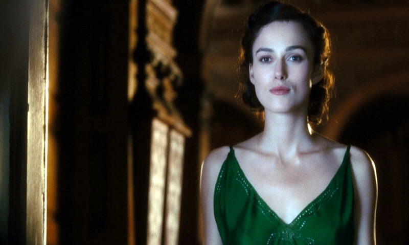 atonement_keira-knightley_green-dress_neckline-doorway-bmp-1405841