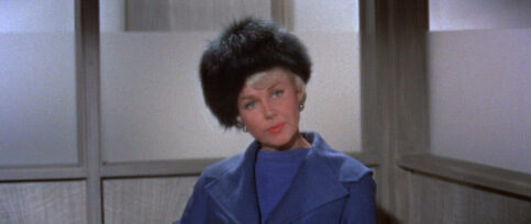 pillow-talk_doris-day_blue-suit-top-4859691