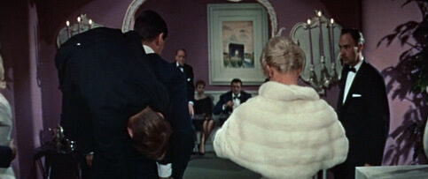 pillow-talk_doris-day_fur-shrug-rear-001-9773217