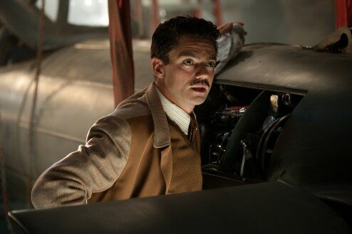 captain-america_dominic-cooper-hollywood-side_image-credit-paramount-pictures-494x329-3291077