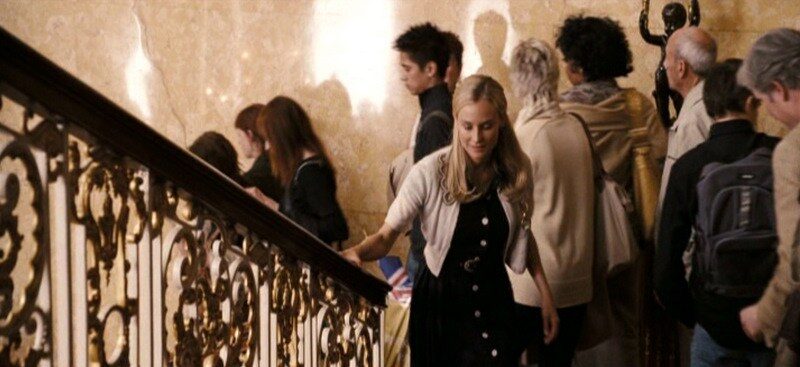 national-treasure-2_diane-kruger_buckingham-palace-outfit-stairs-bmp-7424256