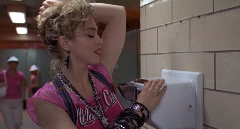 desperately-seeking-susan_madonna_pink-t-shirt-hand-dryer2-7794862