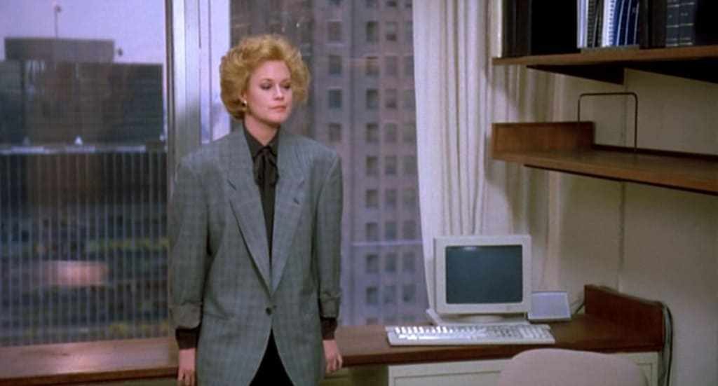 working-girl_melanie-griffith_loose-glencheck-jacket-front-bmp-2817156