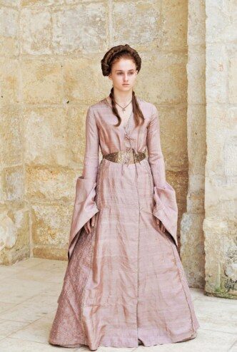 game-of-thrones_sophie-turner-pink-dress-full_image-credit-hbo-1879106