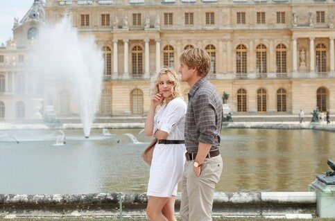 midnight-in-paris_rachel-mcadams-shirt-dress-owen-wilson_image-credit-sony-pictures-classics-1120280