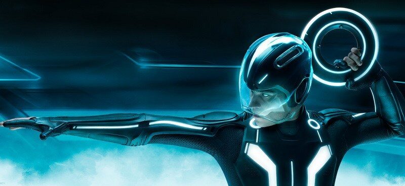 tron-legacy_garrett-hedlund-disc-crop_image-credit-disney-enterprises-inc-5952444