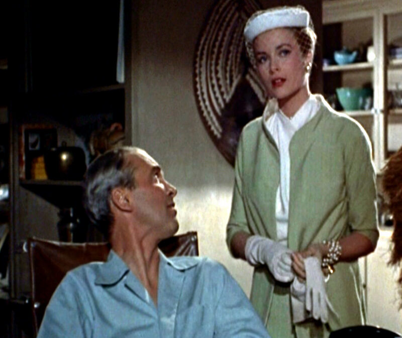 rear-window_grace-kelly_green-suit_hat-and-gloves-bmp-5-7268468