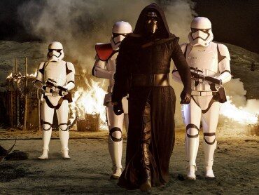 star-wars_the-force-awakens_kylo-ren-full-2_image-credit-disney-4979099