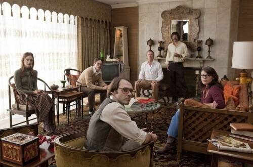 argo_group-house-costume-full_image-credit-warner-bros-7548371