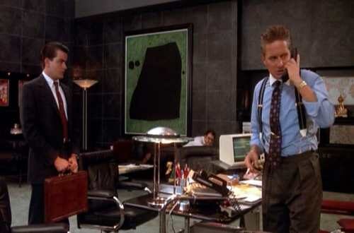 wall-street_charlie-sheen-michael-douglas-gekko-office-bmp-6364893