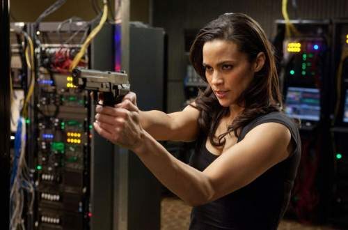 mission-impossible-ghost-protocol_paula-patton-gun_image-credit-paramount-pictures-1-3531933